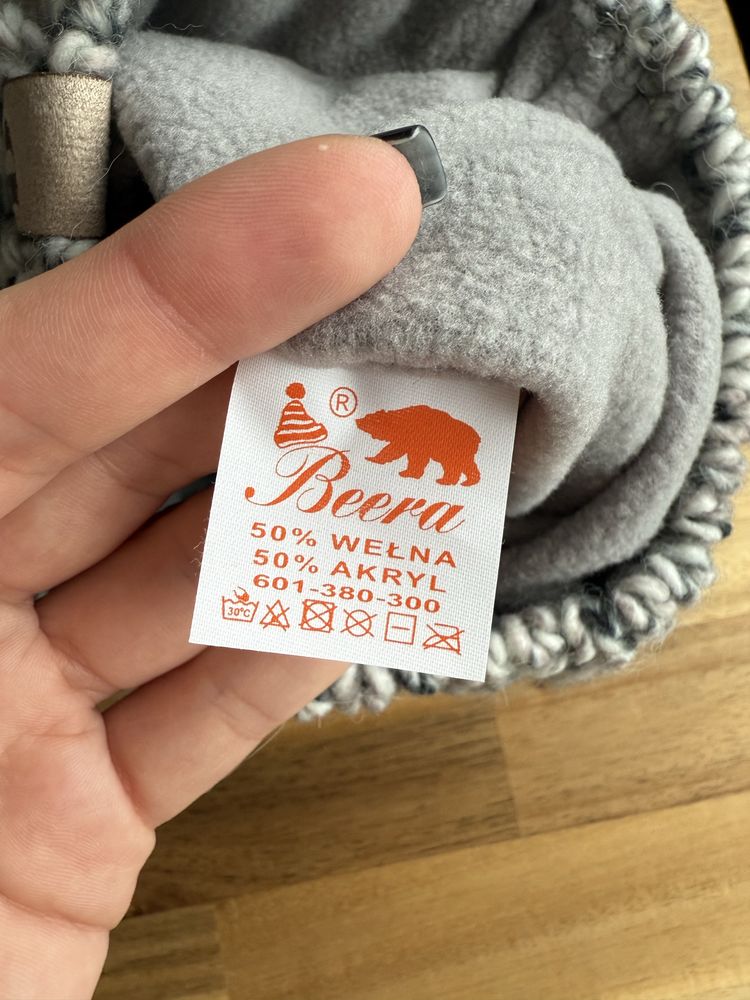 Szara czapka i szalik beera