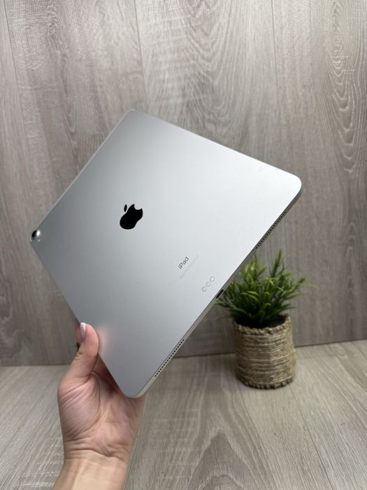 iPad Pro 12.9” (модель A1876, Wi-Fi) заблокований