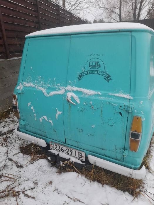 Ретро Ford transit mk1 1959 року випуску