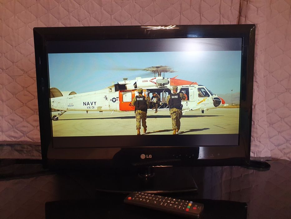 Lg 22le330n telewizor bardzo ladny pilot
