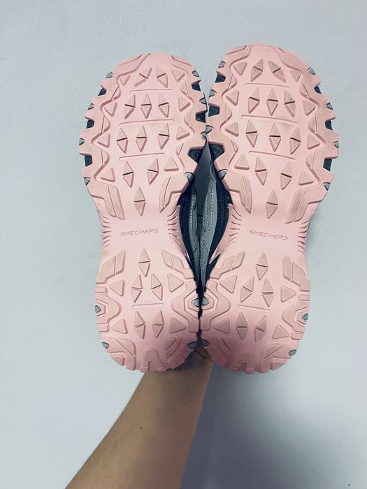 Кросівки skechers жіночі 36р