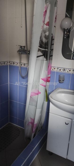 Оренда 1 кімнатної квартири.Виноградар. вул.Косенка