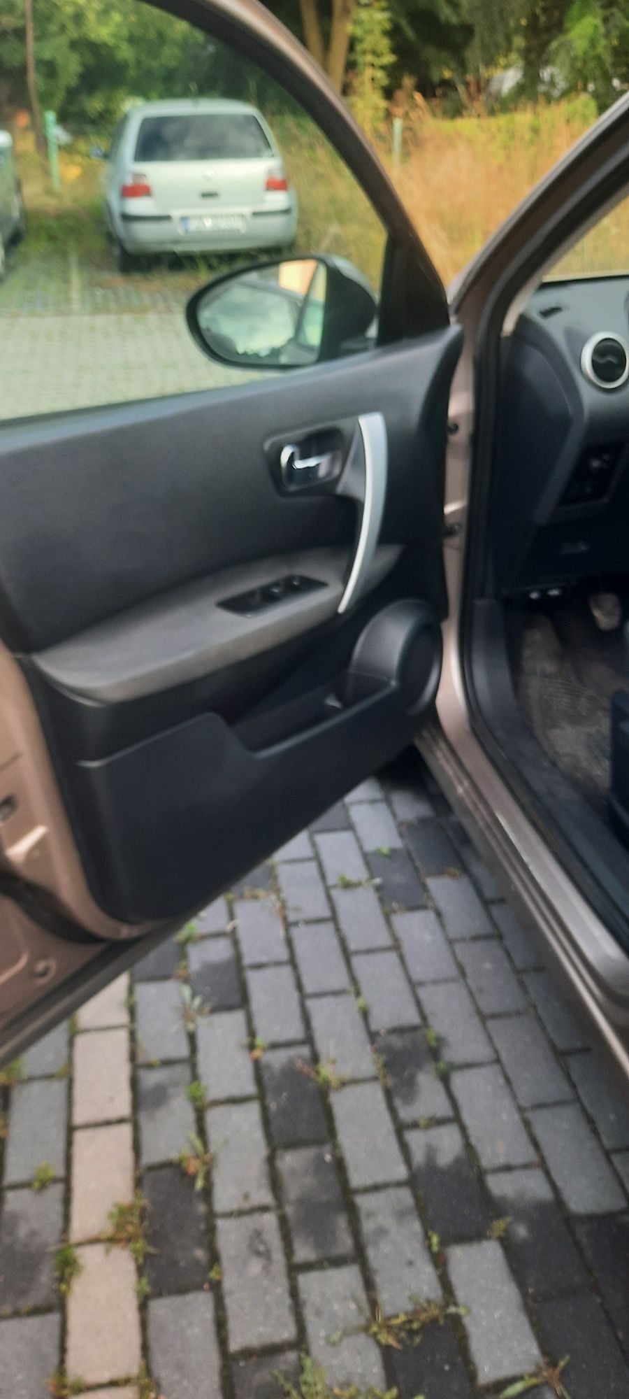 Nissan qashqai 1.6 benzyna