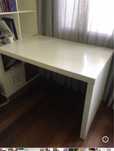 Secretaria do IKEA de cor branca