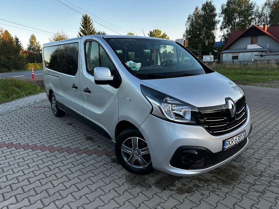 Renault Trafic Renault Trafic L2H1 8 OSOBOWY 2015ROK