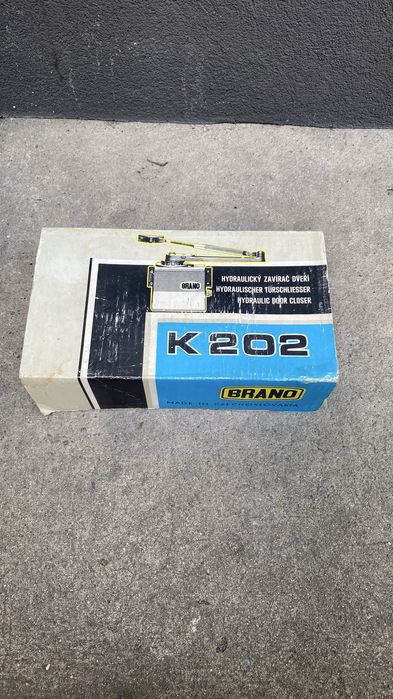 Samozamykacz Brano K202