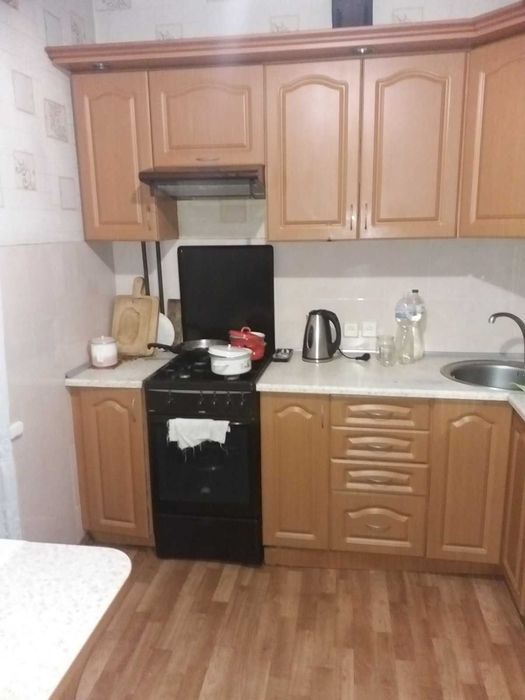 Продам 4х комн кв б-р Шевченко, 3 этаж. 75м р-н Самолёта ТОРГ !!!