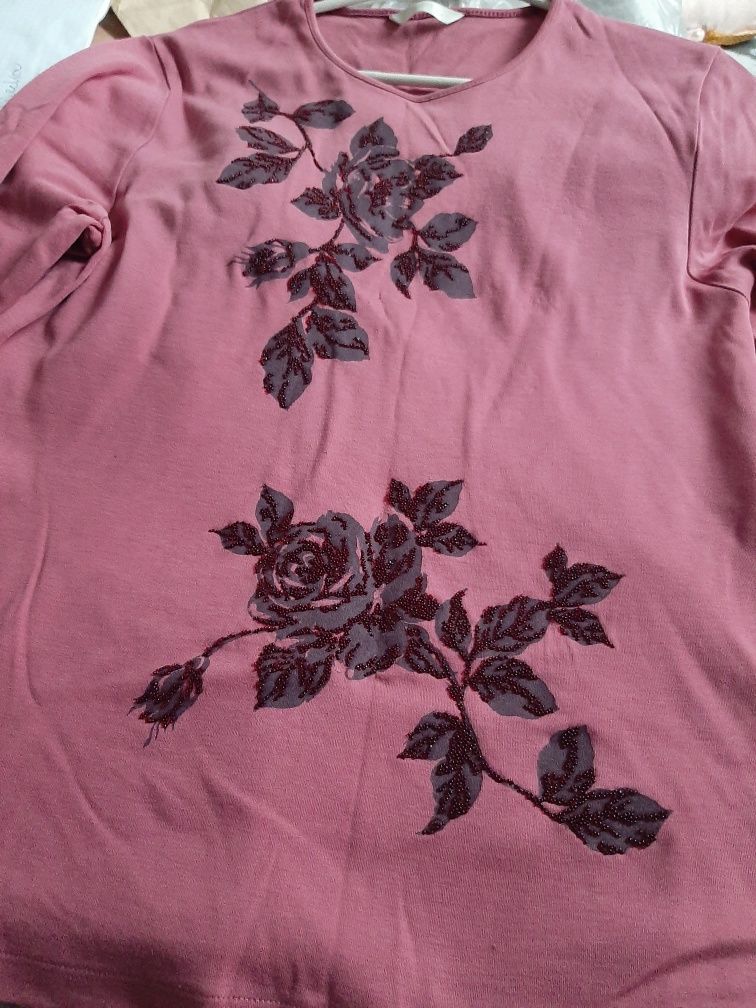 Bluzka z motywem róży z przodu Marks&Spencer
