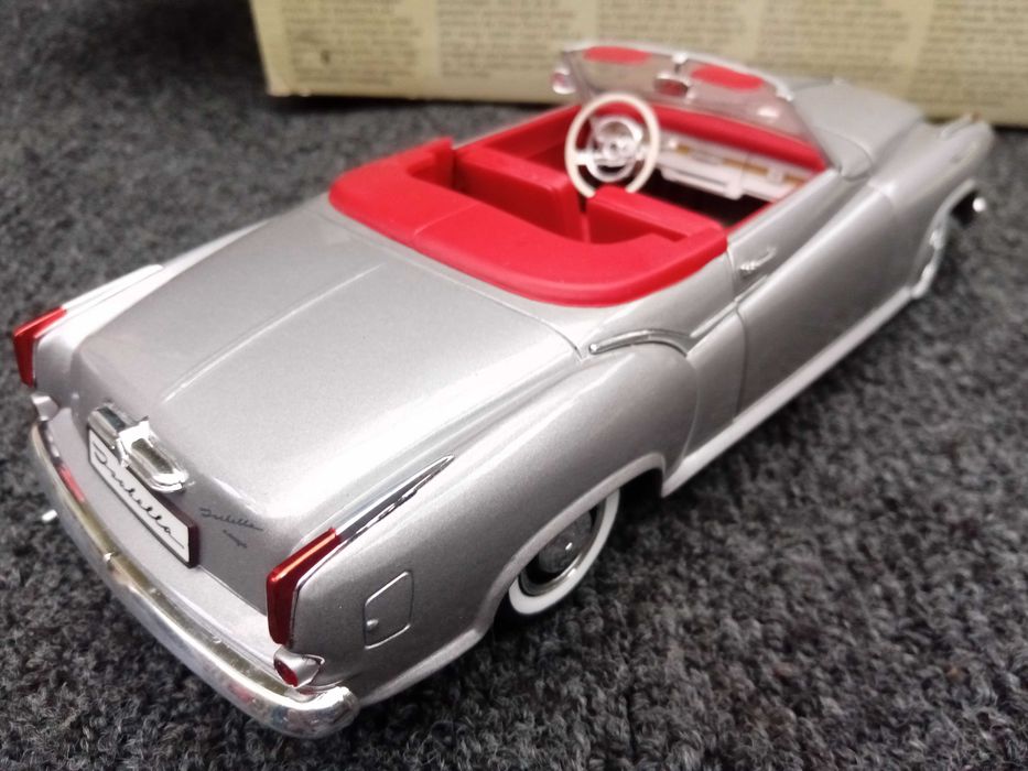 1/18 Borgward Isabella cabrio - Revell