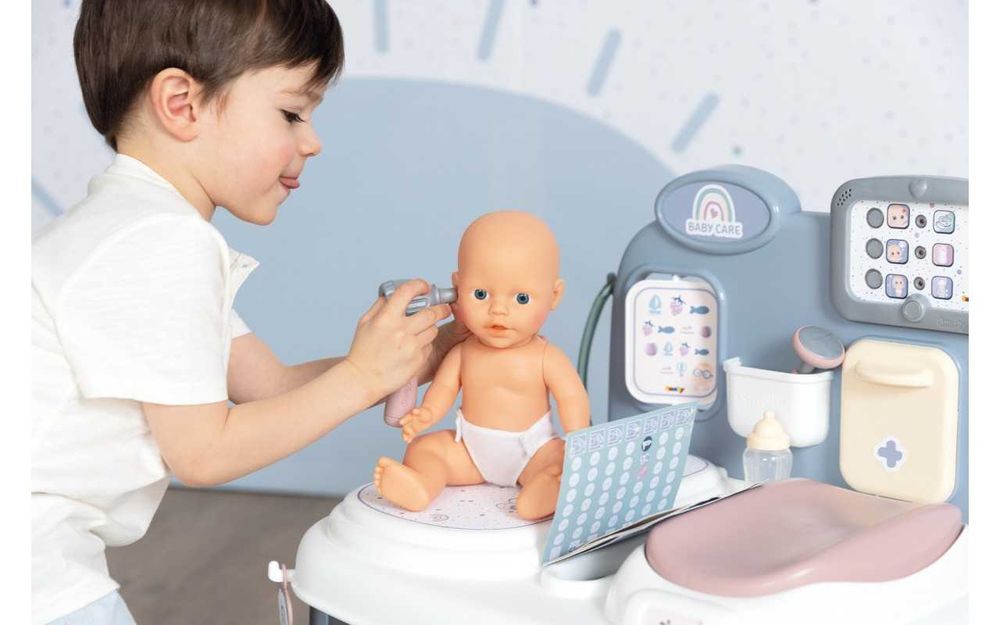 Ігровий центр Smoby Toys Догляд за лялькою зі звуком та світлом 240305