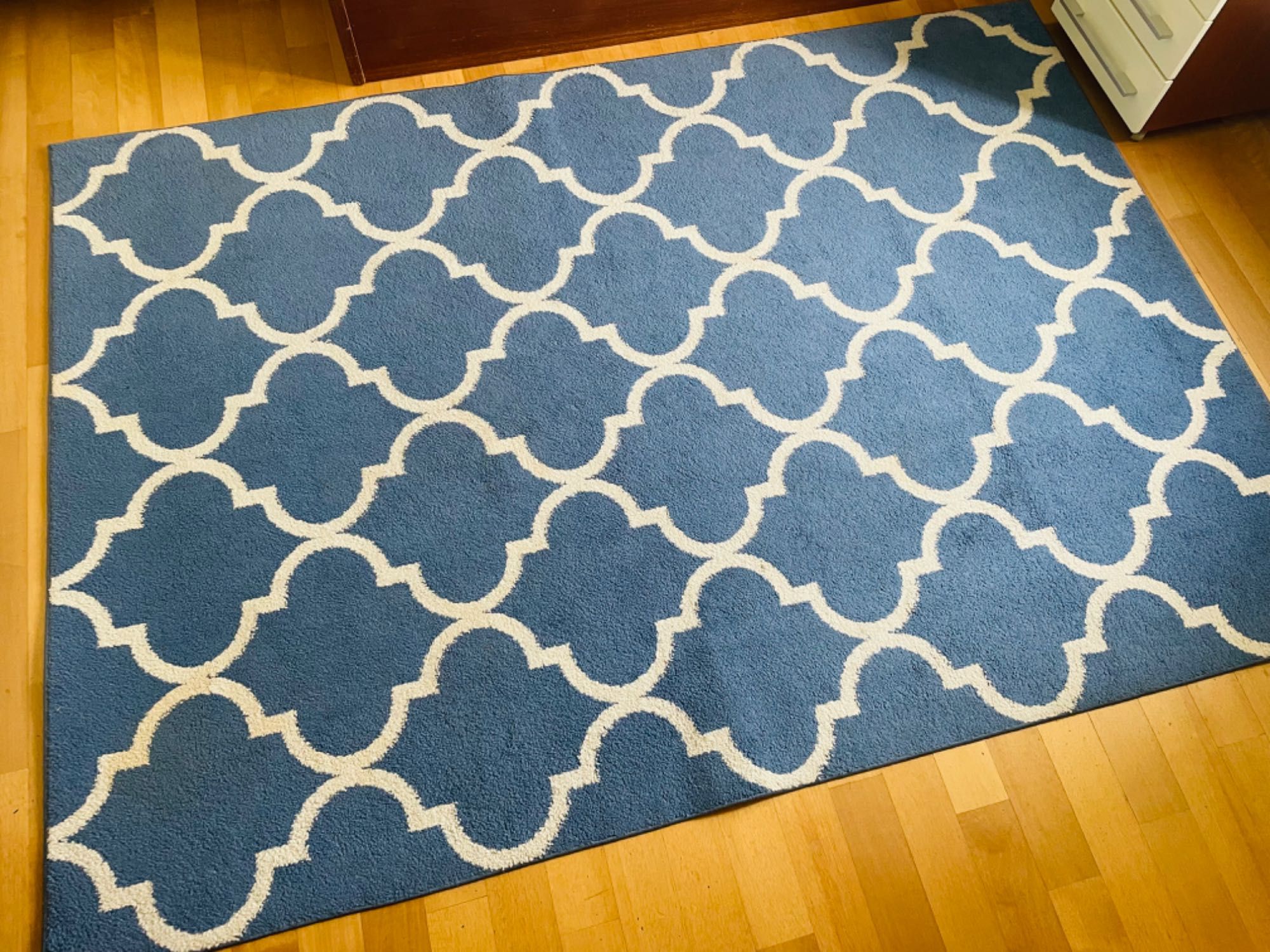 Niebieski dywan 220 x 156 cm