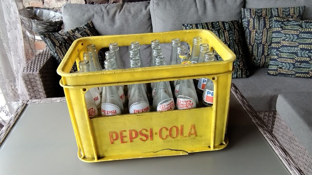 Butelki skrzynka Pepsi - cola lata 70 80 stare zestaw dekoracja