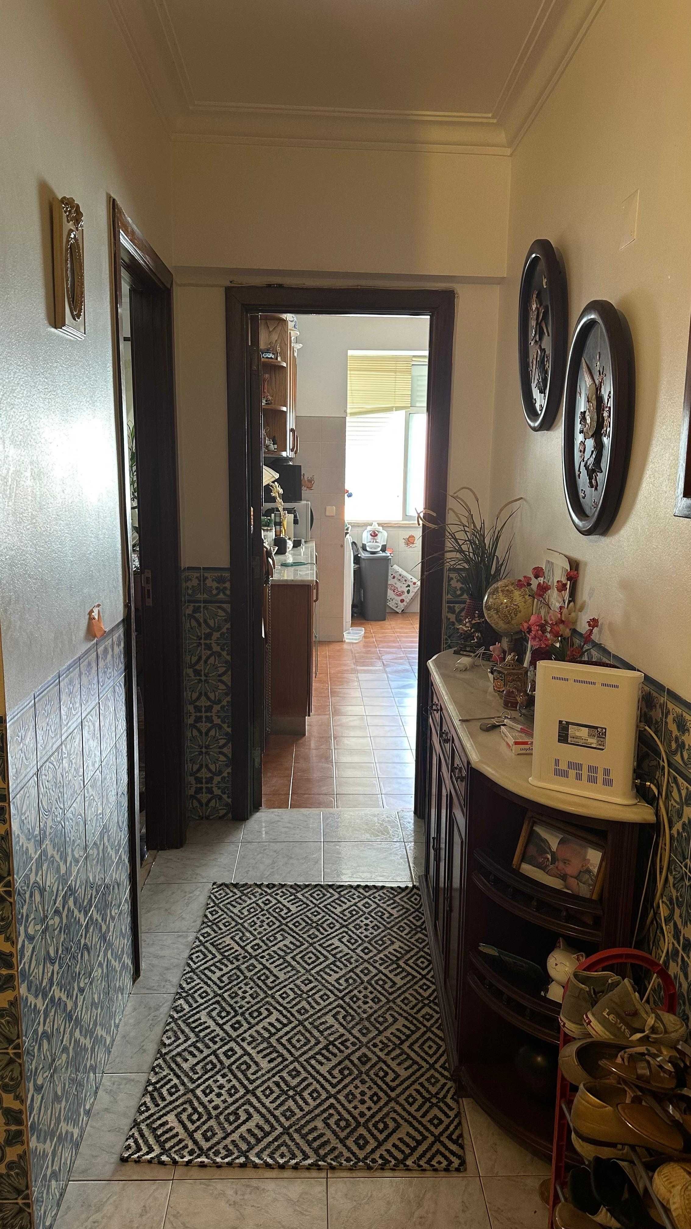 Quarto para arrendar apenas mulher
