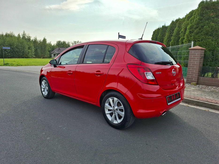 OPEL CORSA D 1.4 2014 rok klimatronik PÓŁSKÓRA NAWIGACJA grzane fotele