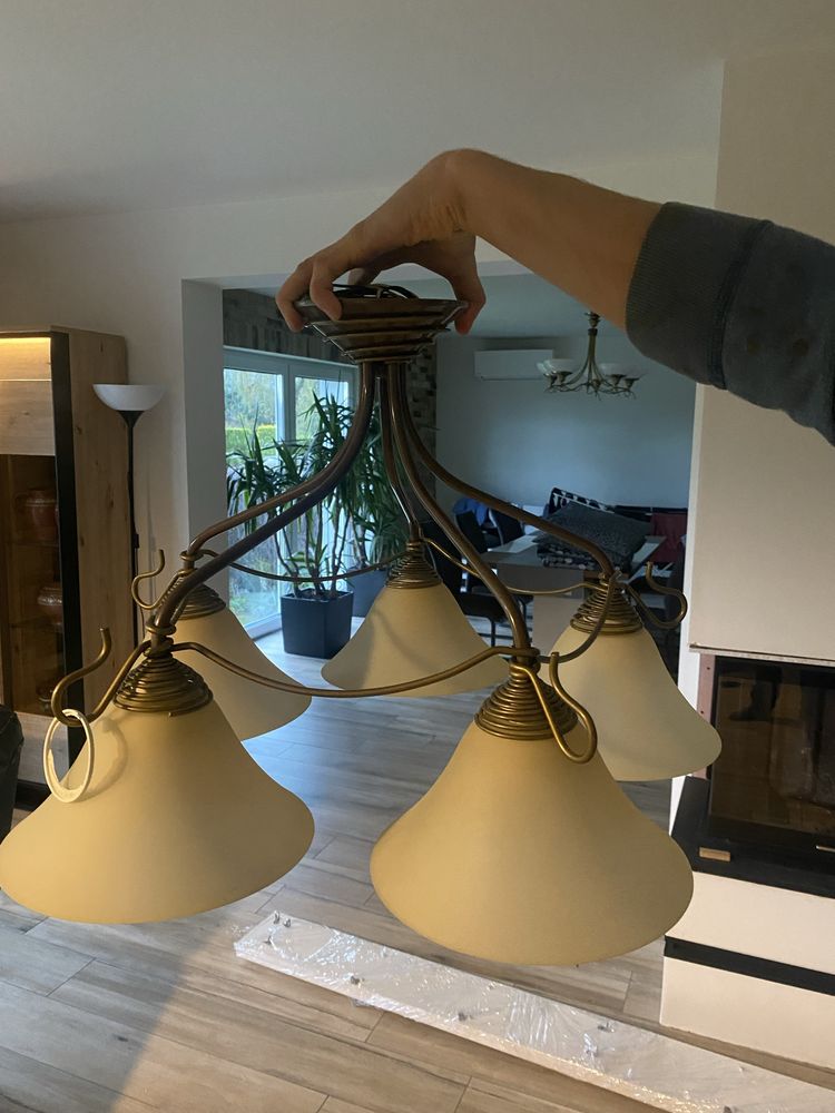 Lampa wisząca  do pokoju