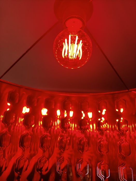 Czerwone żarówki LED E27 6W przezroczyste 2 sztuki