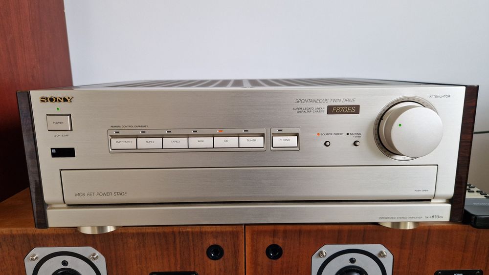 Wzmacniacz Sony TA-F870ES + pilot