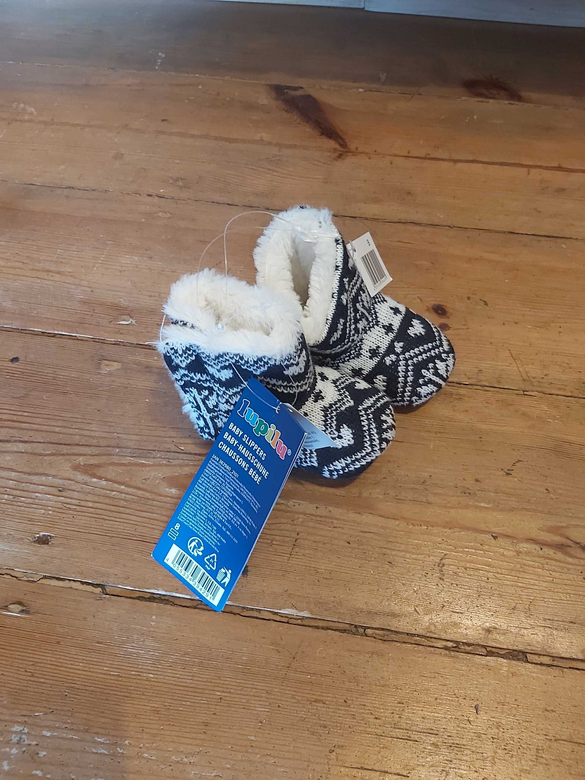 kapcie niemowlęce lub dziecięce
