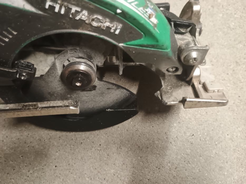 Pilarka tarczowa Hitachi C 18 DBL + Aku 18 V 5,0 ah