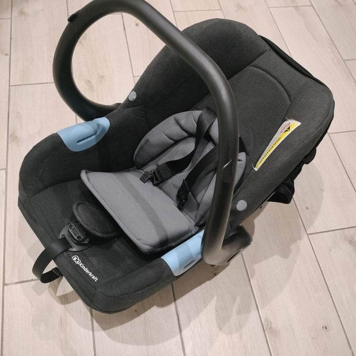 Продам автокресло