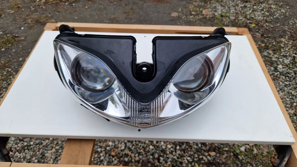 Reflektor Suzuki Bandit GSF 600 S 2004r.