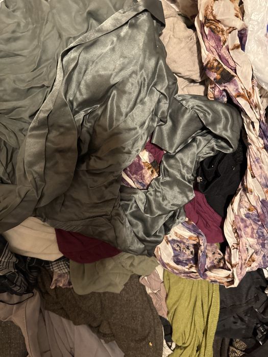 Oddam ubrania damskie