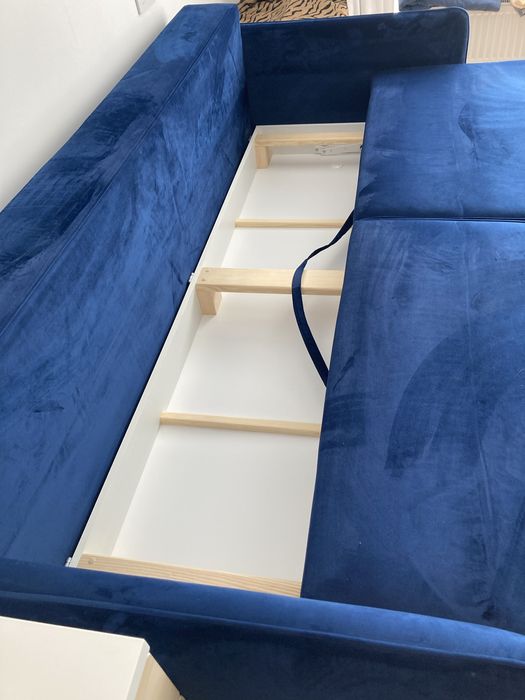 Диван - кровать розкладний для сидіння та сну