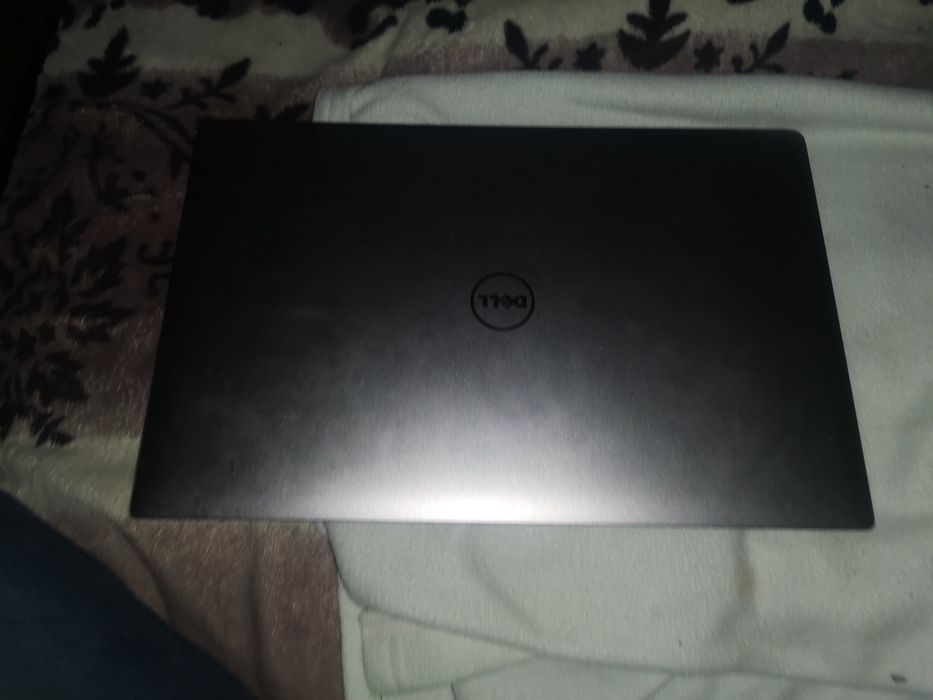 Ноутбук dell p56f