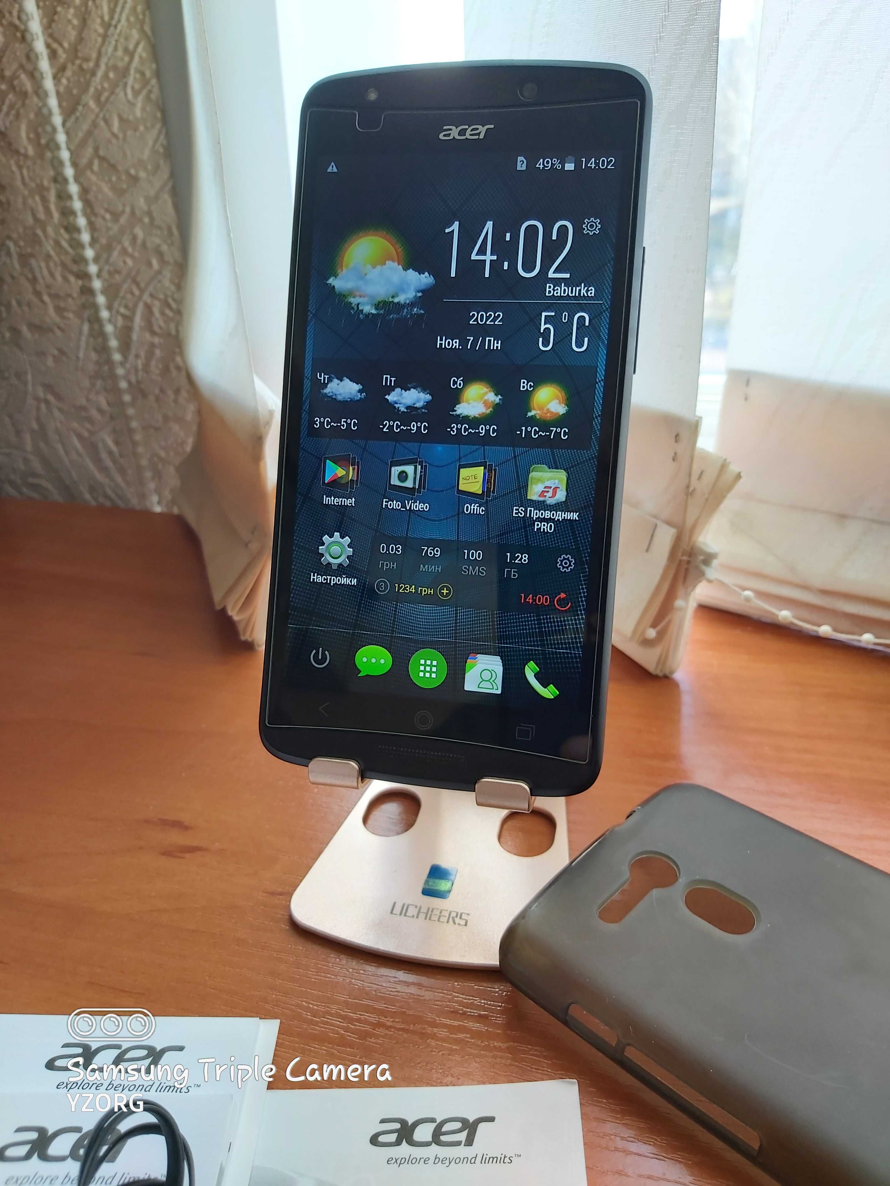 Acer Liquid E700 (3 SIM карты)