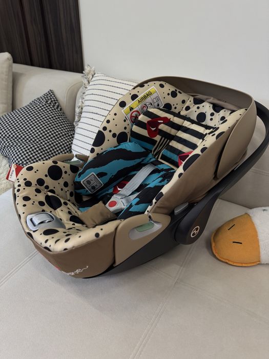 Автокрісло Cloud T i-Size by Karolina Kurkova