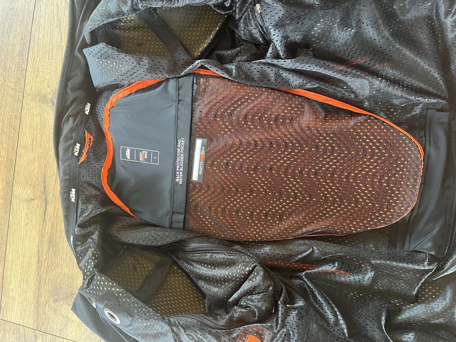 Ubranie motocyklowe KTM