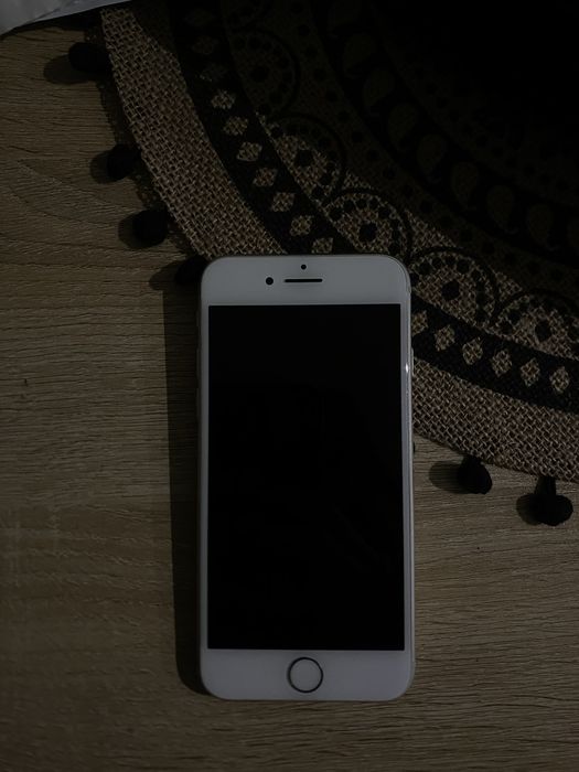 iPhone 8 branco 64gb