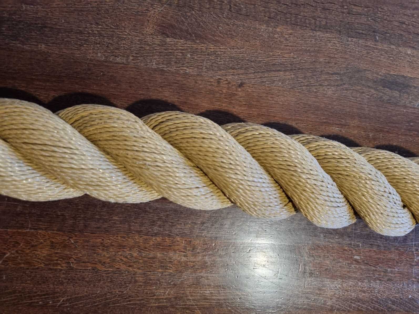 Lina polipropylenowa 72 mm z wplecioną linką A4 fi 8 mm