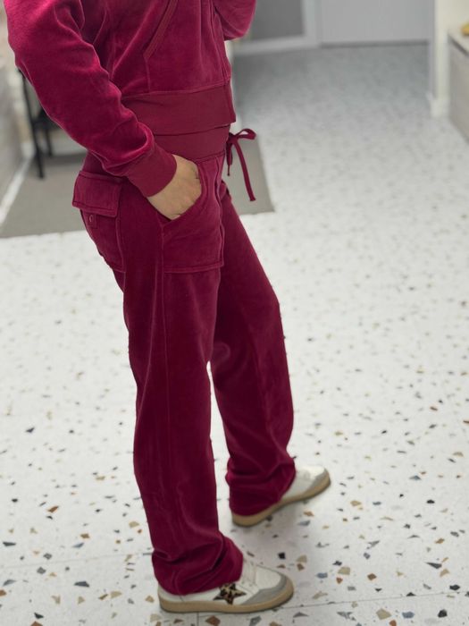 Жіночий брендовий костюм Останній розмір