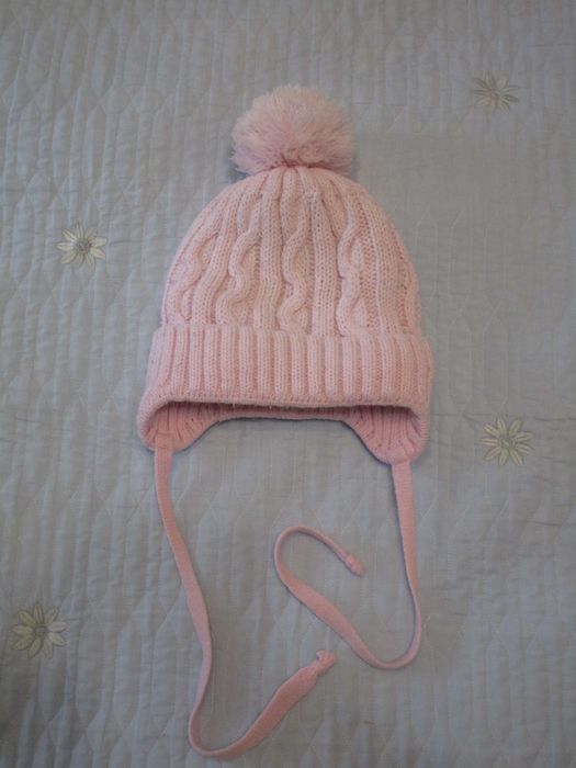 Шапка зимняя, тёплая на 2-4 года