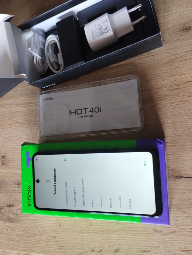 Nowy smartfon Infinix Hot 40i 8/256GB Czarny NFC