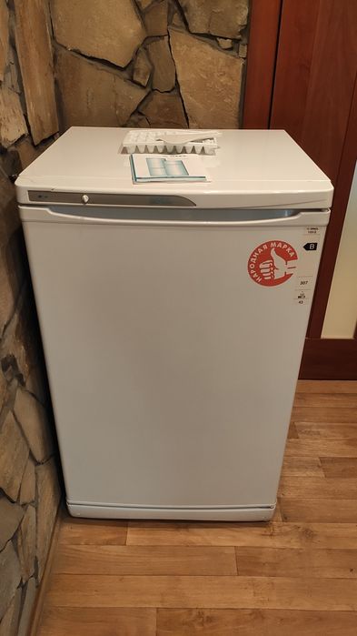 Продам морозильную камеру STINOL