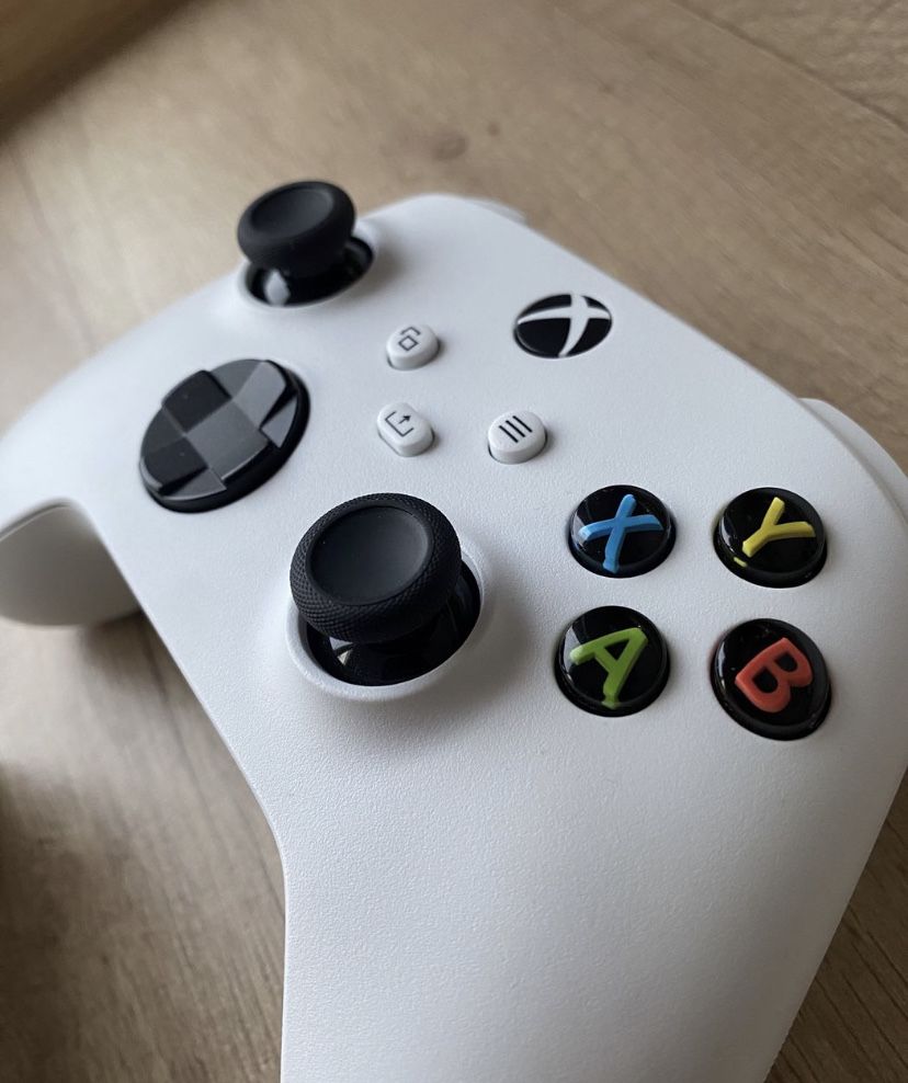 NOWY kontroler pad XBOX Series S X Robot white biały 1 sztuka
