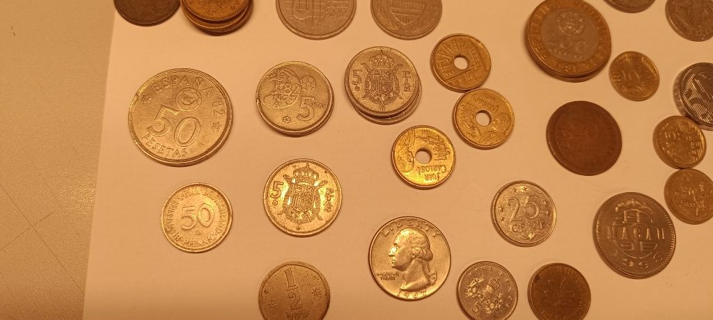 Moedas antigas nacionais e estrangeiras