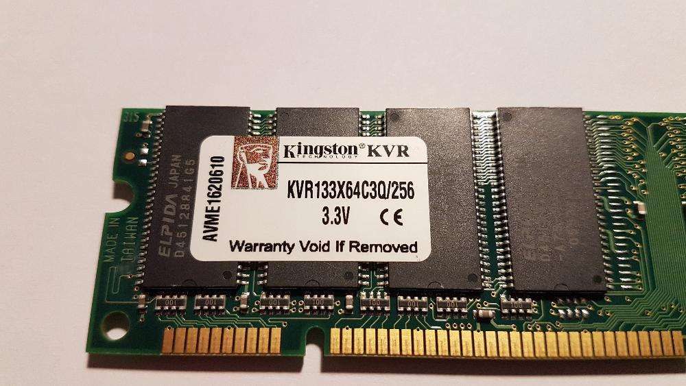 Memória RAM Kingston KVR133X64C3Q/256 3.3V
