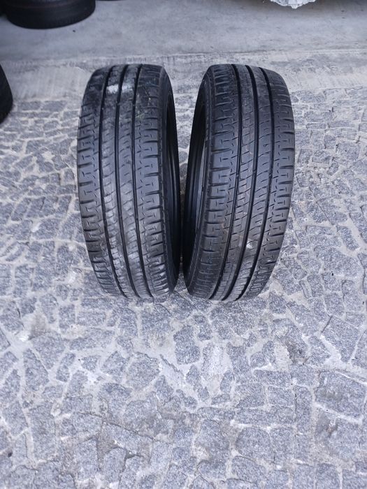 Vendo pneus semi-novos 195/65/16 C Michelin