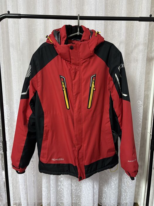 Зимова тепла куртка