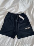 Шорты Fear Of God Essentials черные с бирками