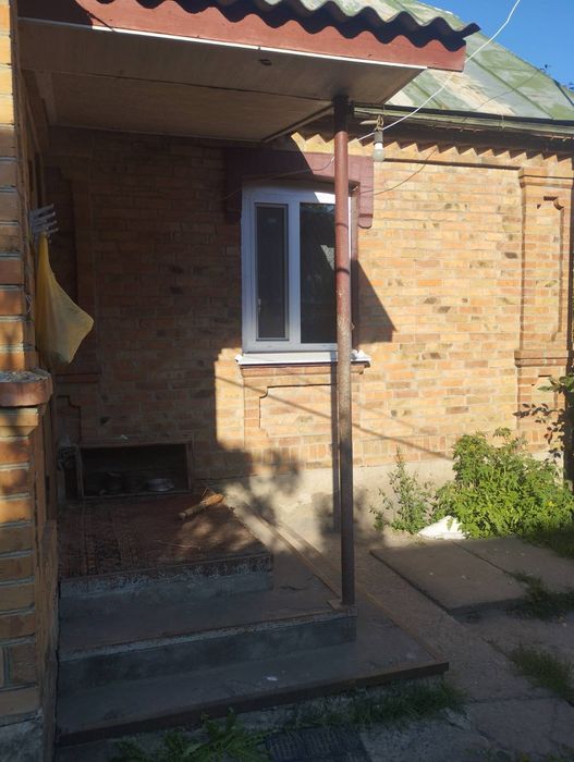 Продам часний будинок