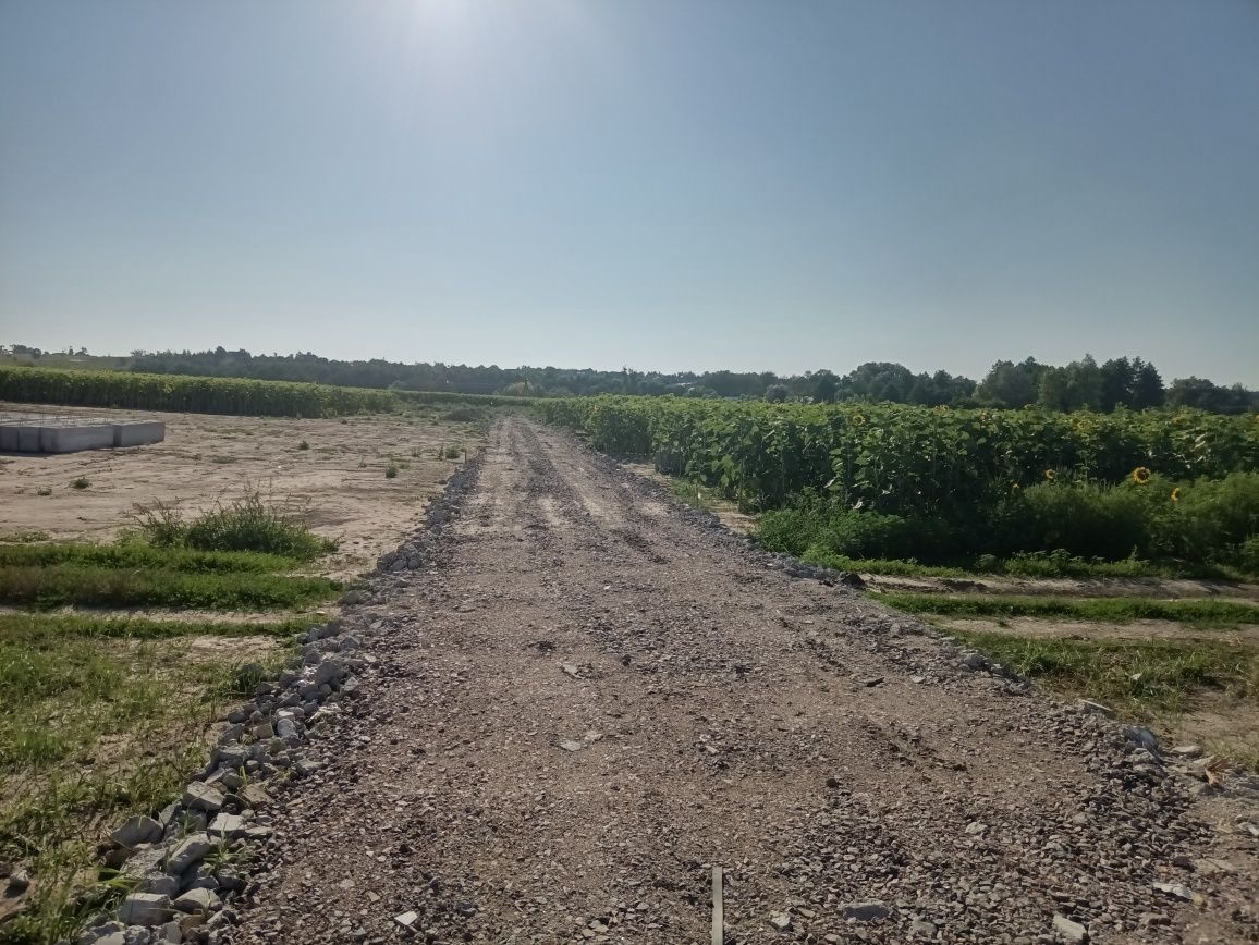,Продам земельну ділянку.