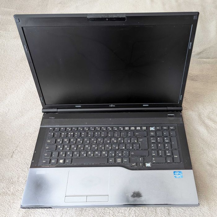 Продам ноутбук Fujitsu Lifebook N532 17,3" на запчастини
