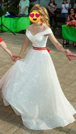 Выпускное, свадебное платье