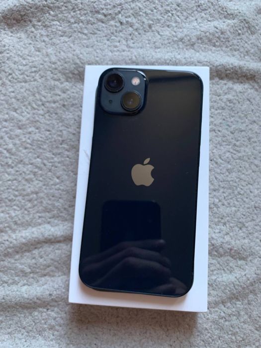 Айфон 13, 80% акб все функции работают.