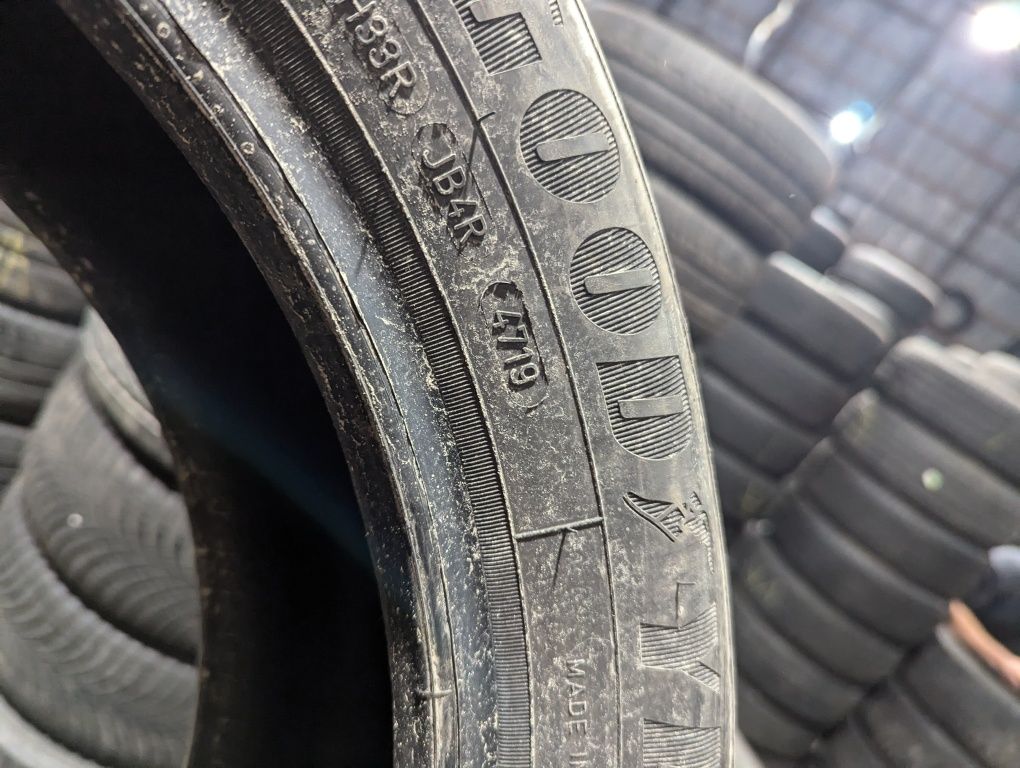 215/55R17 Good Year