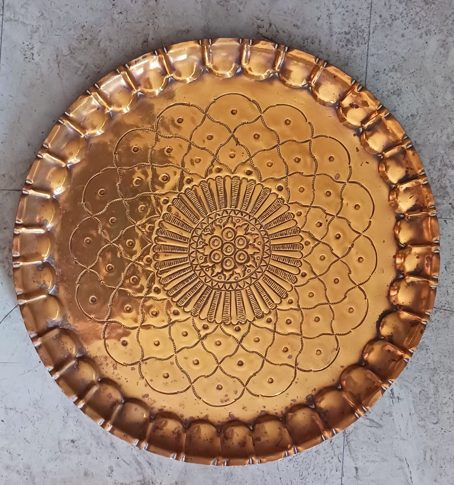 Conjunto de pratos em cobre